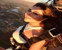Gray also enjoys adventure sports like skydiving whenever she gets the opportunity.